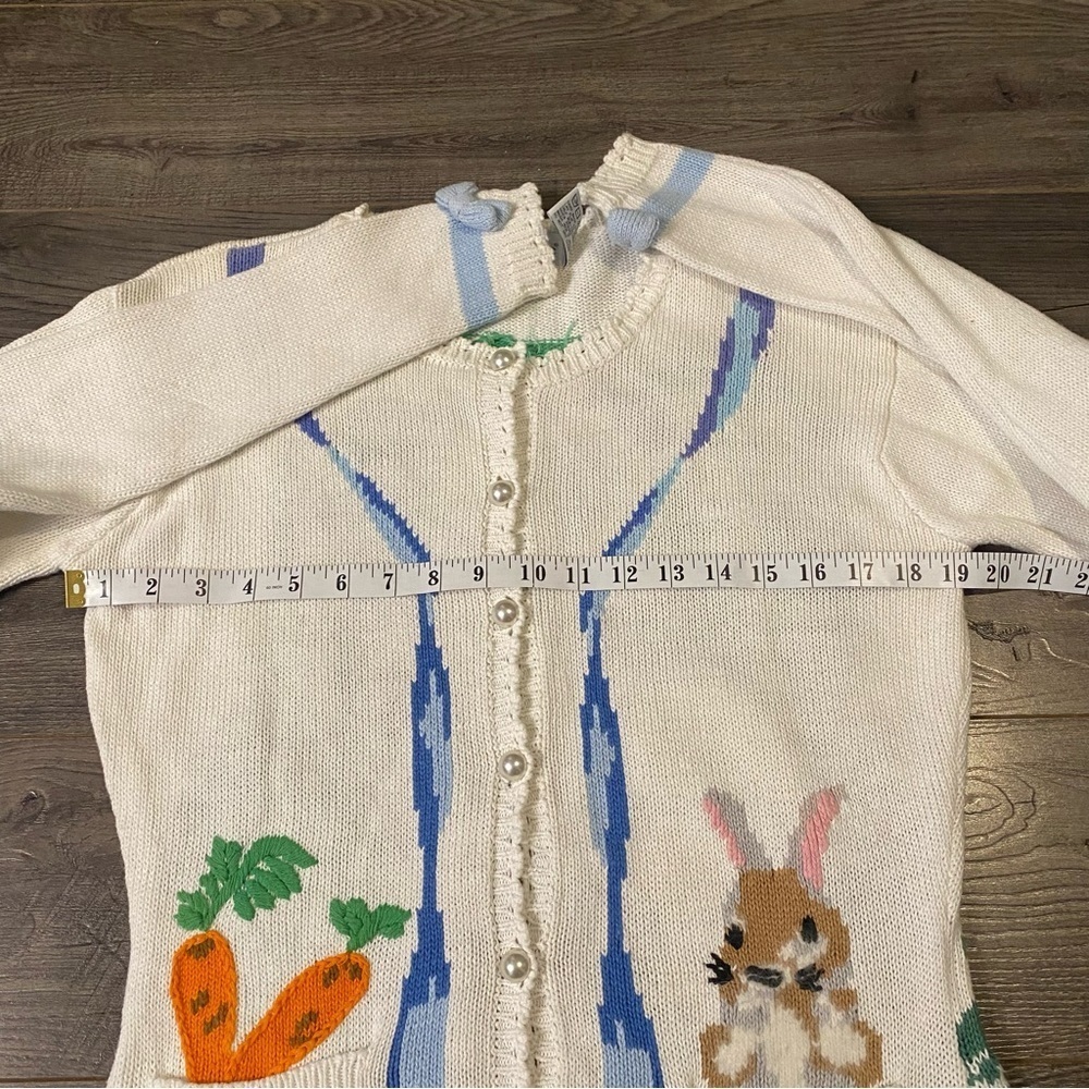 Vintage Eagleeyes Knit sweater Bunny Rabbit Spring time scene - Picture 10 of 11